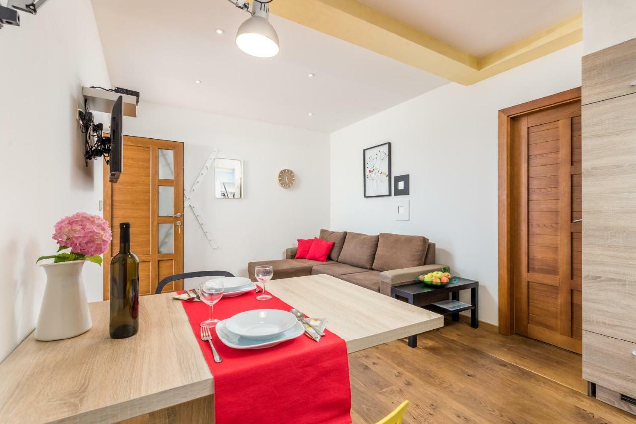 Apartments Linda Sestrunj Екстериор снимка